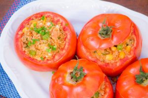 receita de tomates recheados com cuscuz marroquino na airfryer