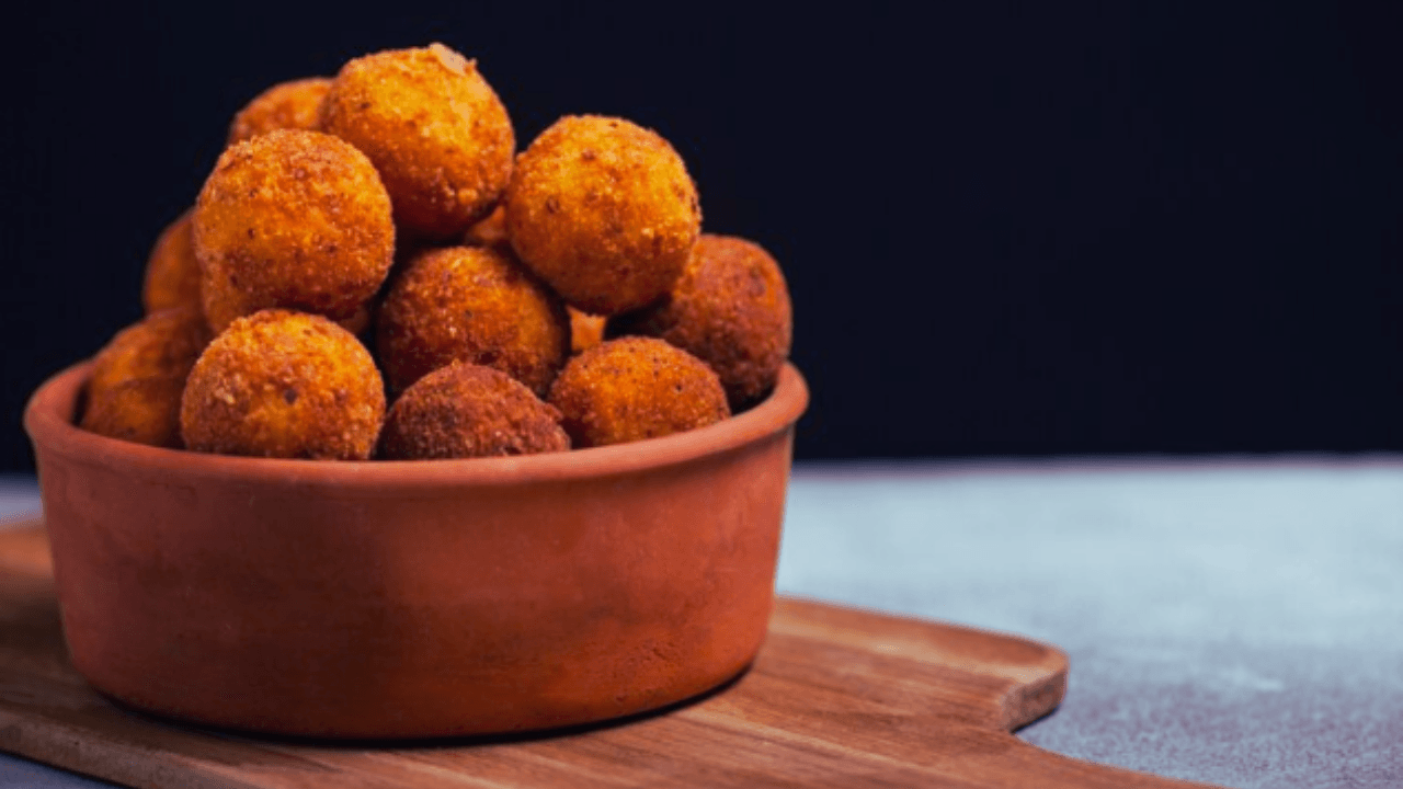 Bolinho de bacalhau português na airfryer